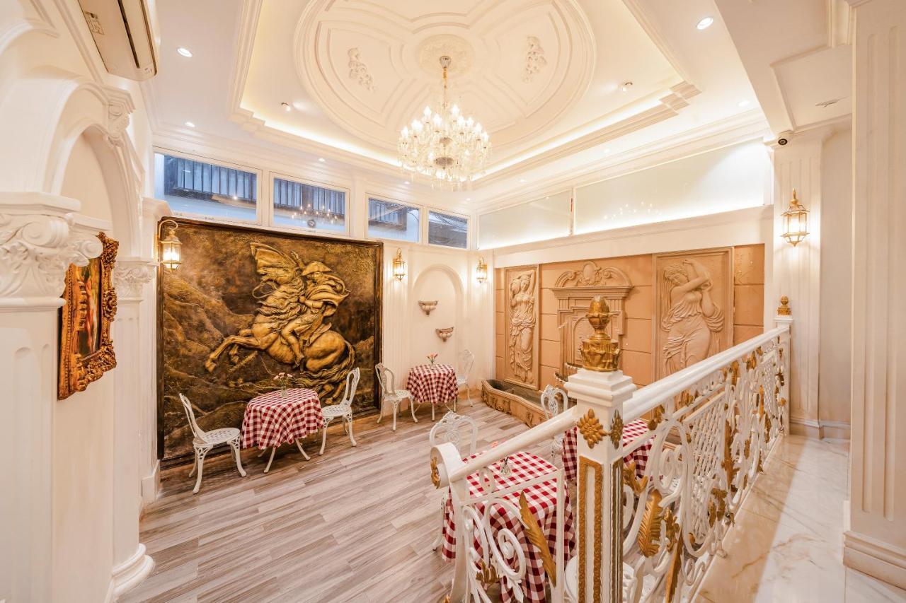 The Castle Hotel Hanoi Bagian luar foto
